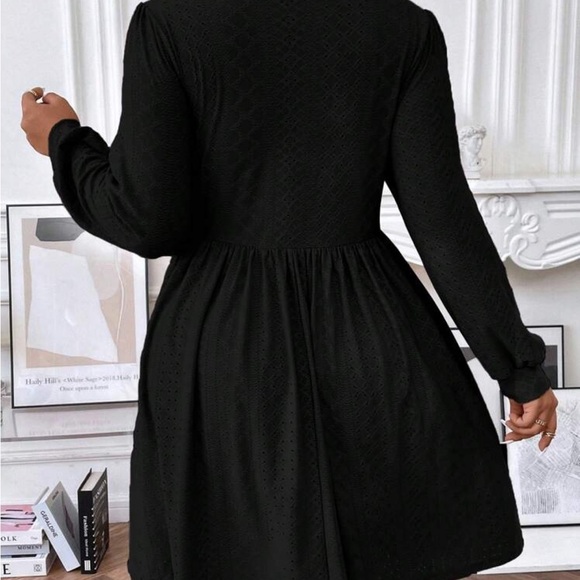 SHEIN-Elegant Black Dress - Picture 4 of 10